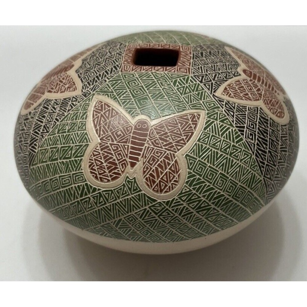 Mata Ortiz Pottery Seed Pot Daisy Ramirez Butterfly Fine Folk Art Mexico Ceramic